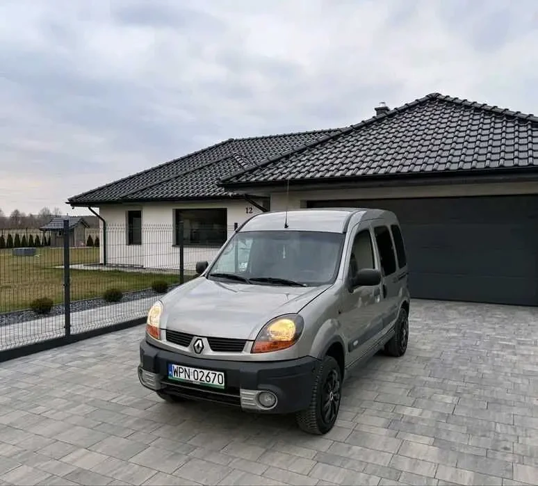 продам renault kangoo для ЗСУ
