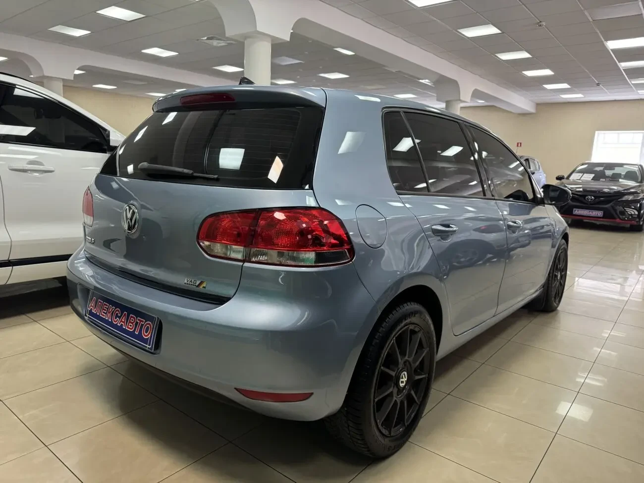 Volkswagen Golf VI 1.4МРі 16V 5МКПП 2009 р.в. (80 к.с.) 4