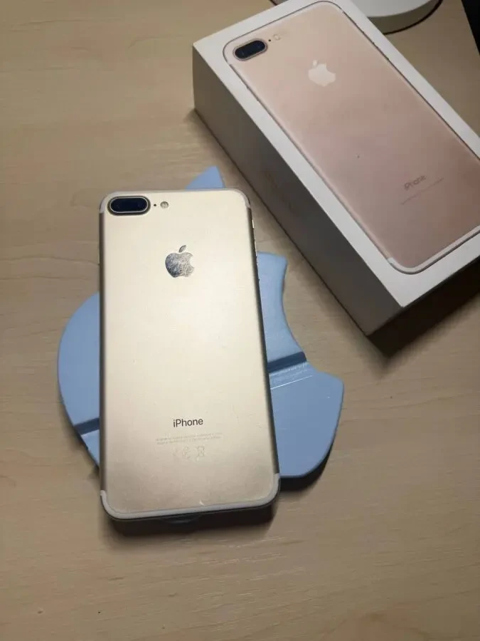 Iphone 7 plus gold 32gb Neverlock 4