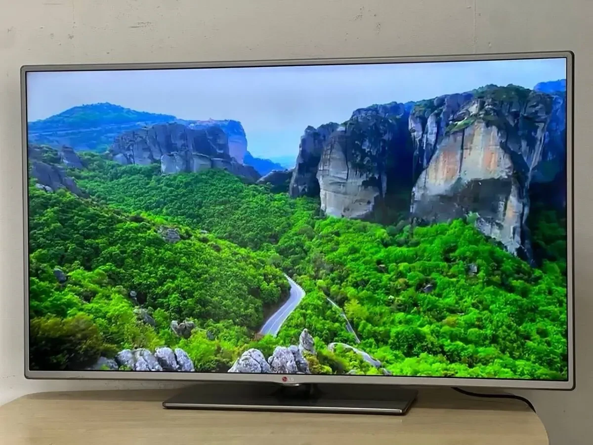 телевізор  LG 2