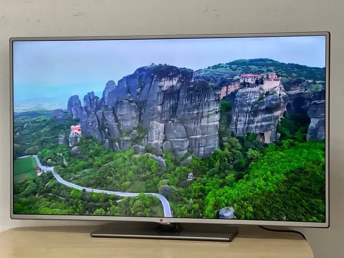 телевізор  LG 3