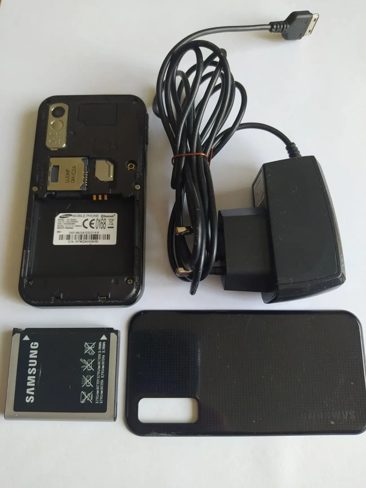 Телефон Samsung GT-S5230 5