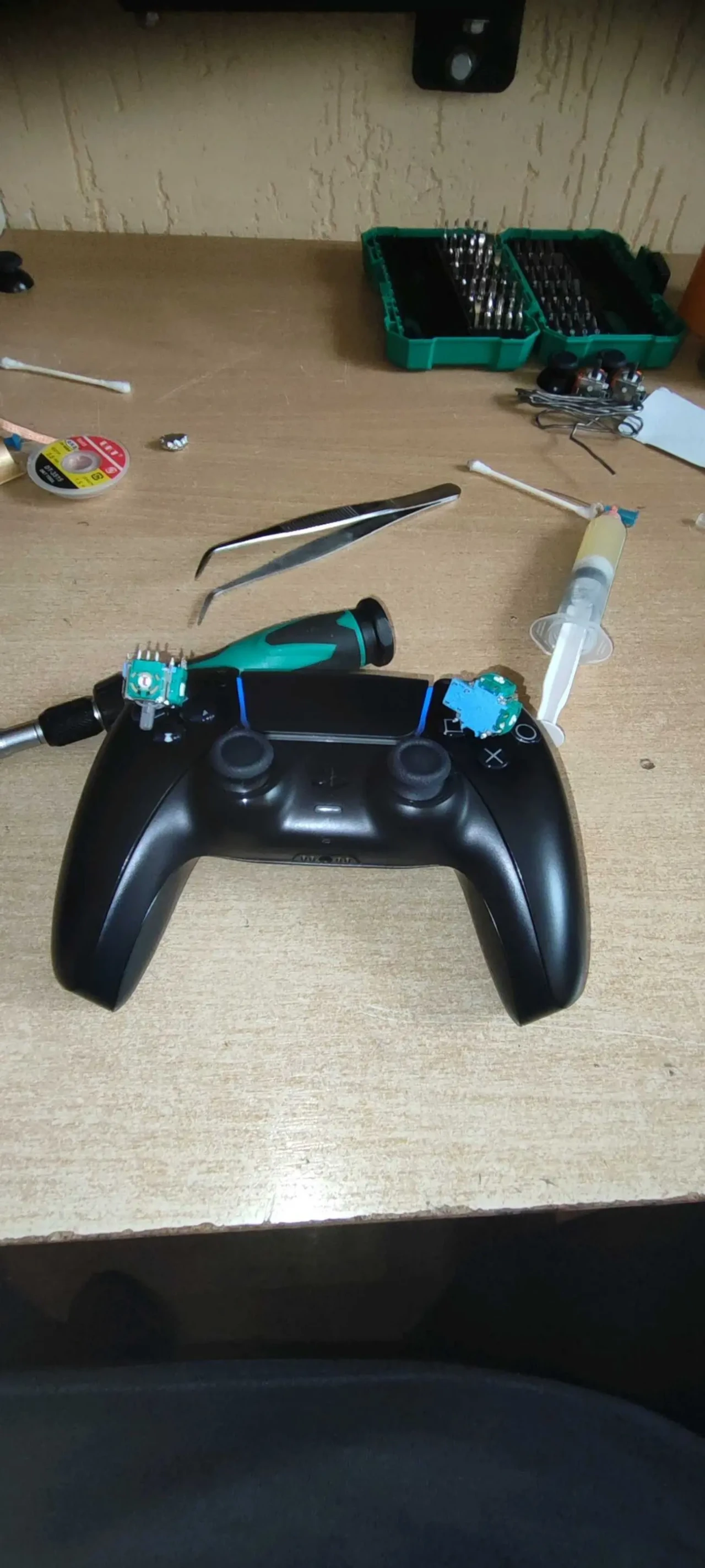 ремонт геймпадо, замена стиков, дрифт, dualsens dualshok xbox 4