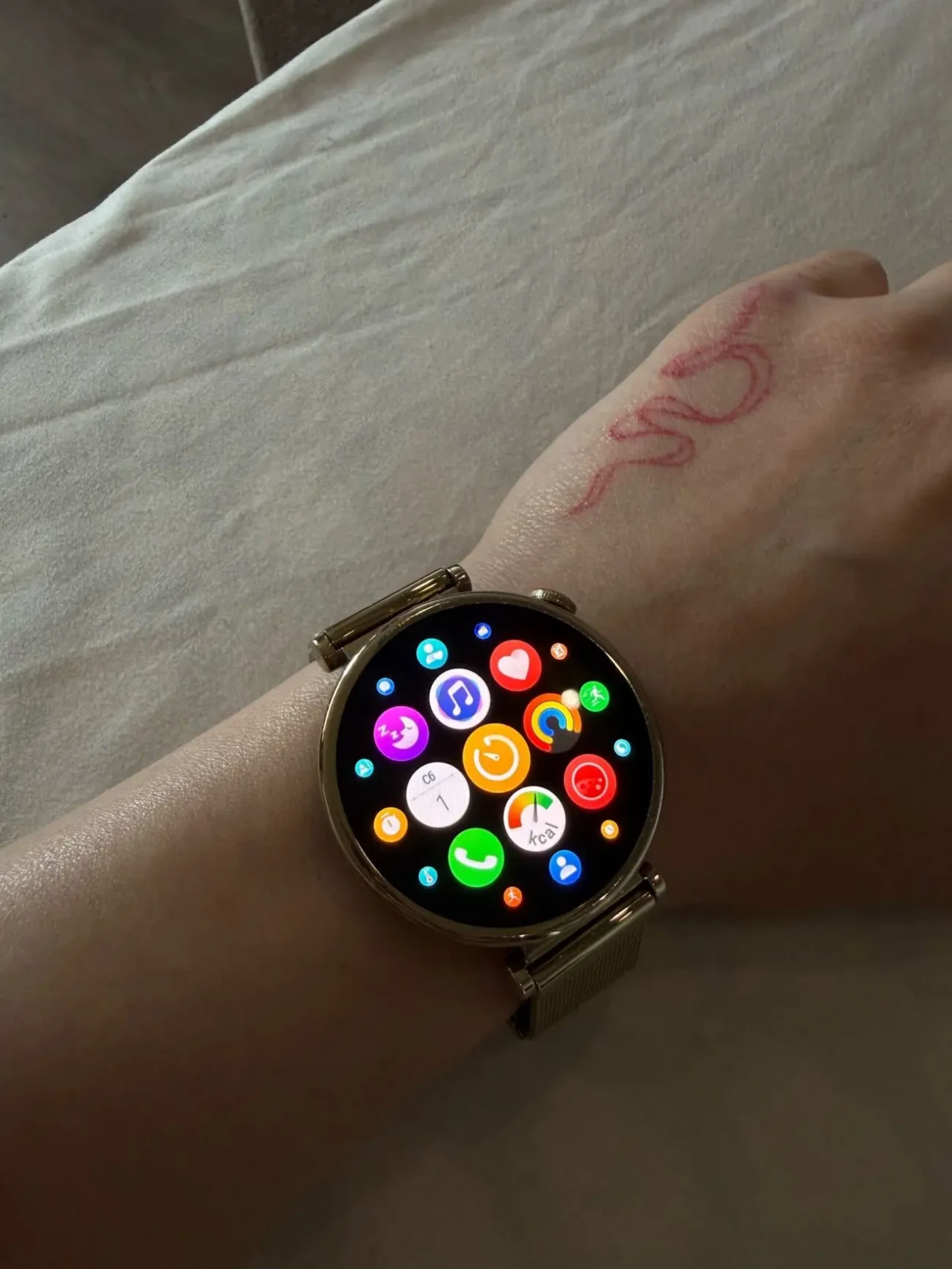 Продам смарт-годинник Huawei Watch GT 4 (41 мм, модель ARA-B19)