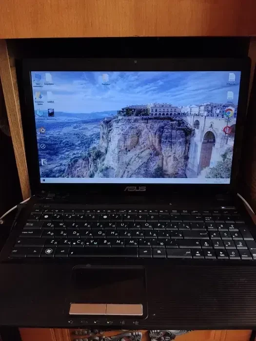 Рабочий ноутбук Asus K53U