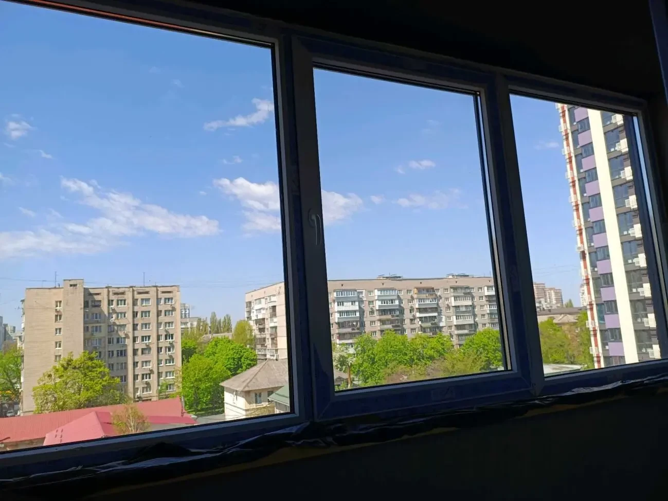 Продам балконний блок, вікна від забудовника. нові.