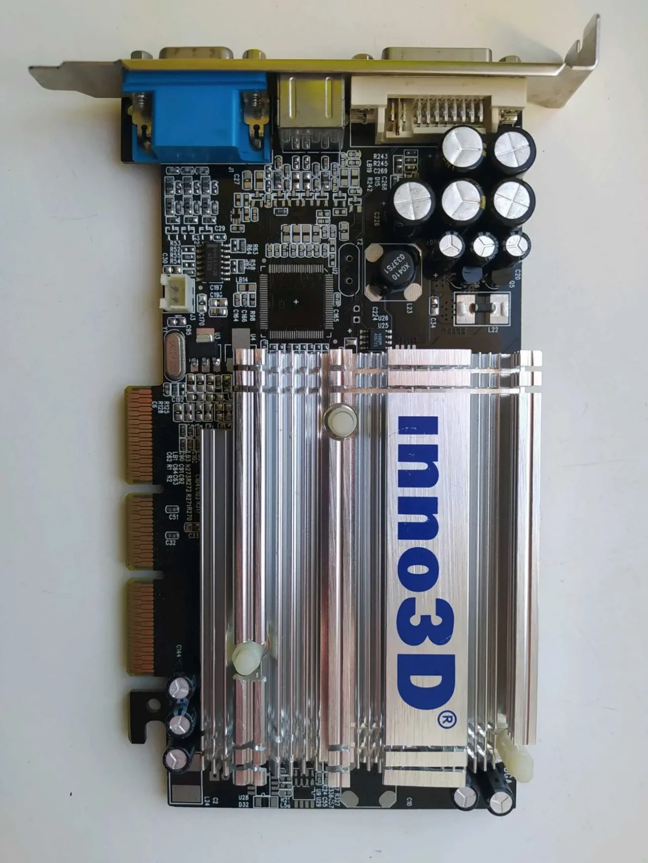 Відеокарта Inno3D FX5200-8X 10