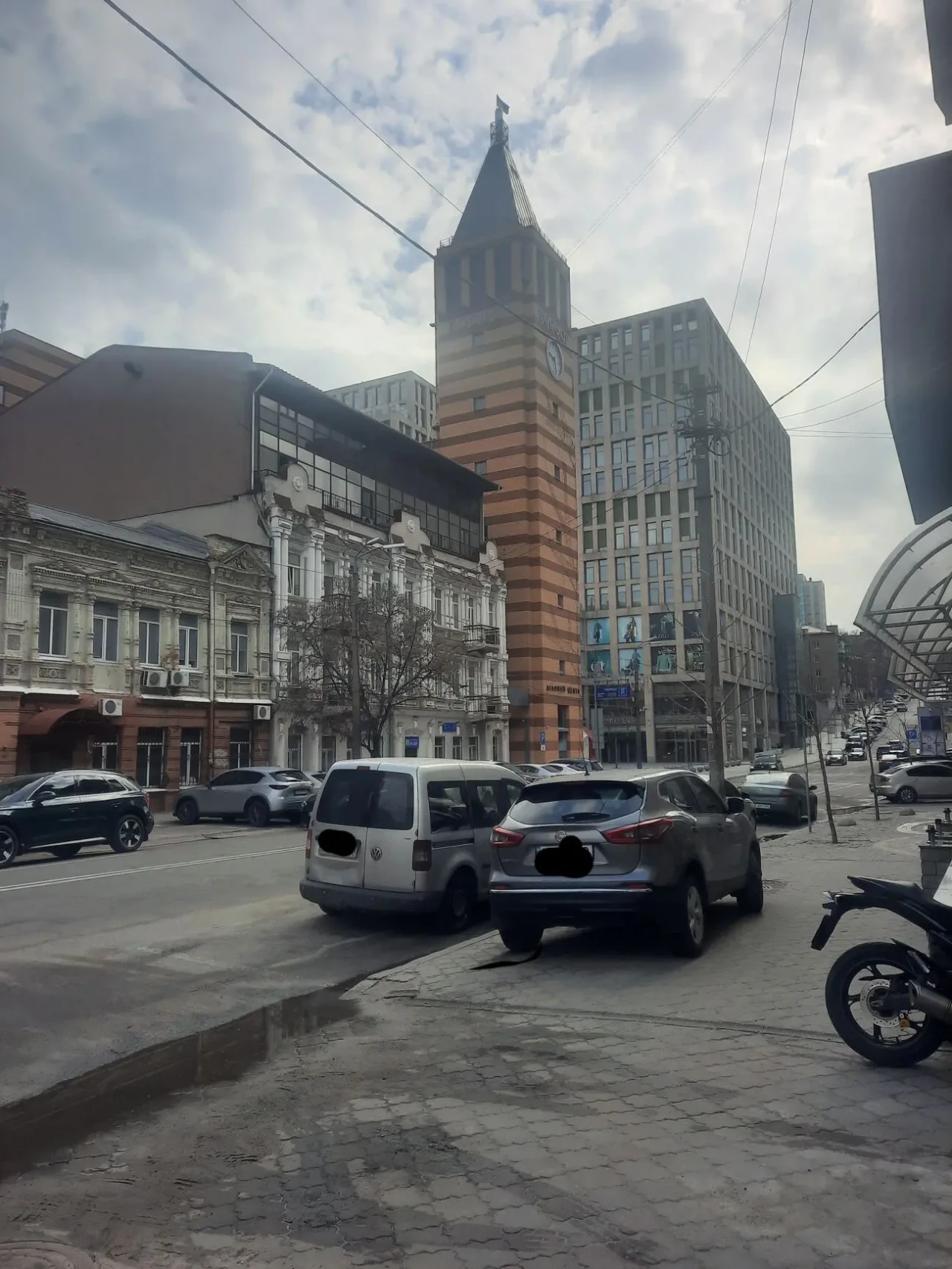 Продам 3к квартиру в центре. 10