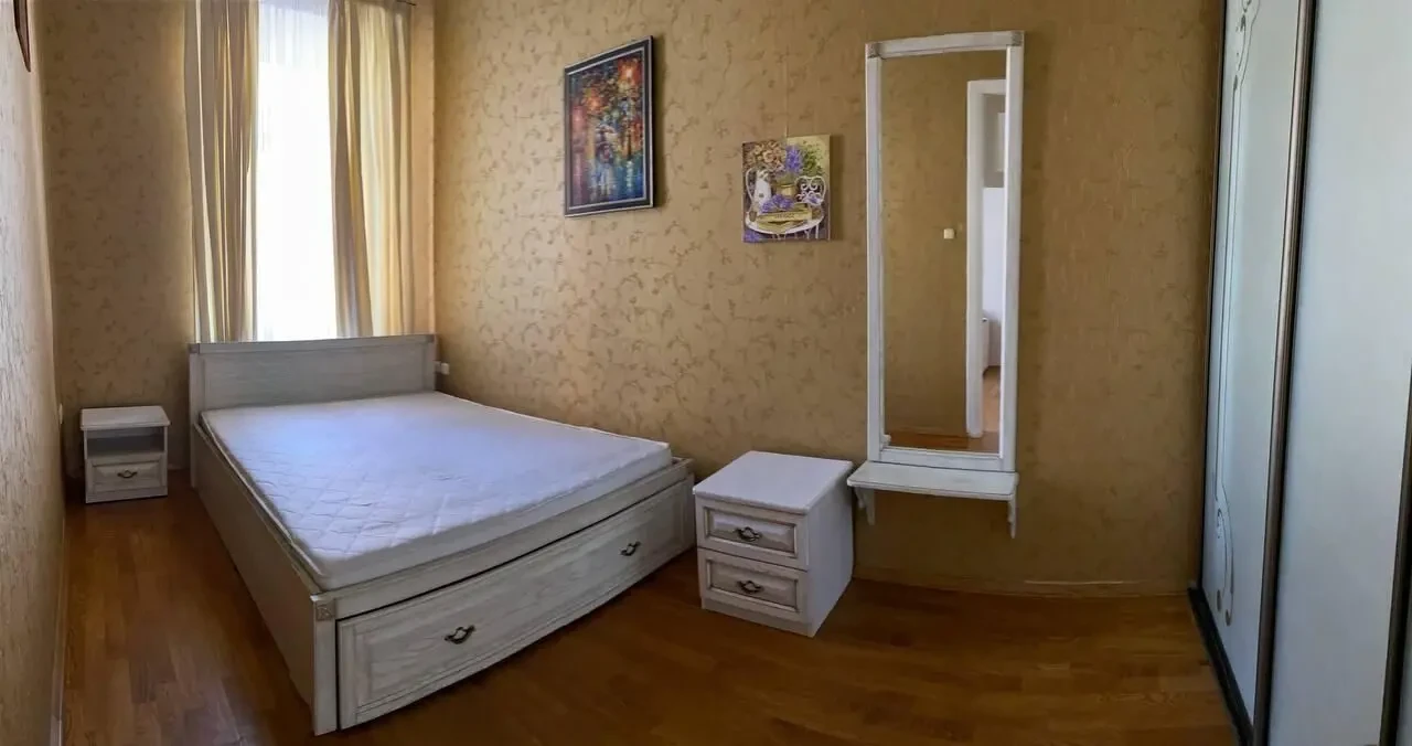 Продам 3к квартиру в центре. 8