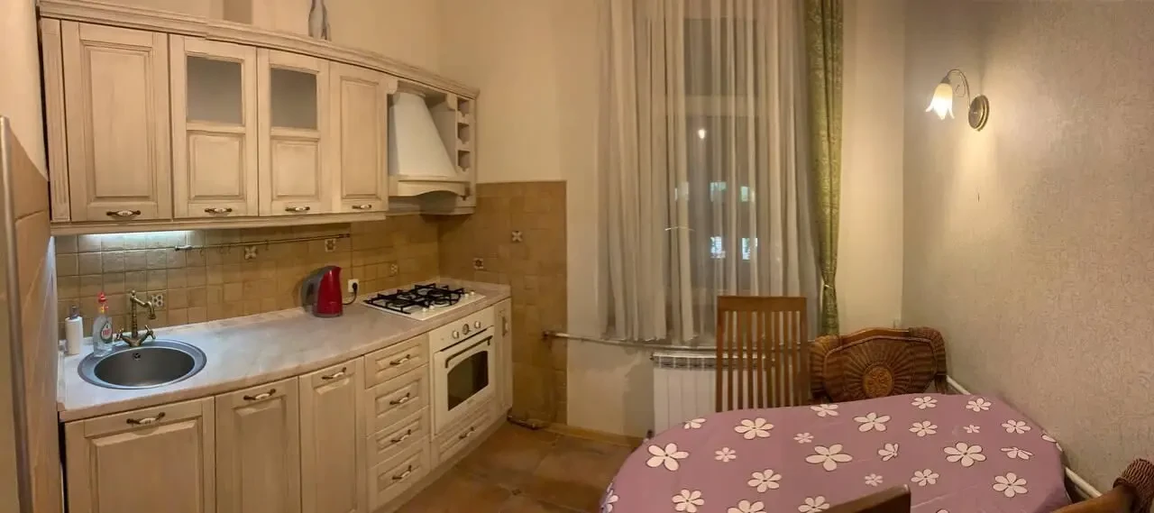 Продам 3к квартиру в центре. 9