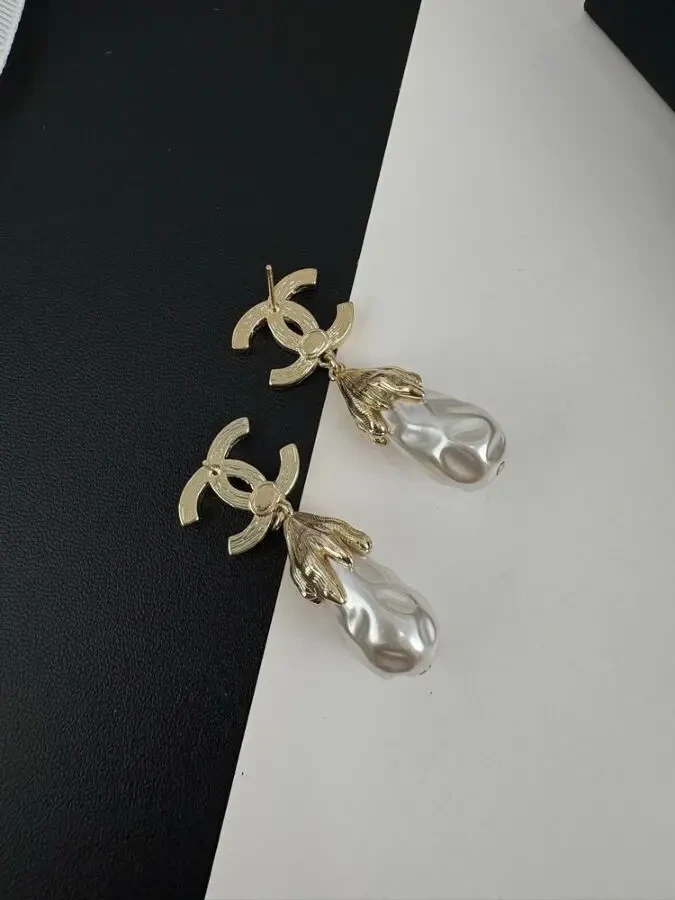 Сережки Chanell 6