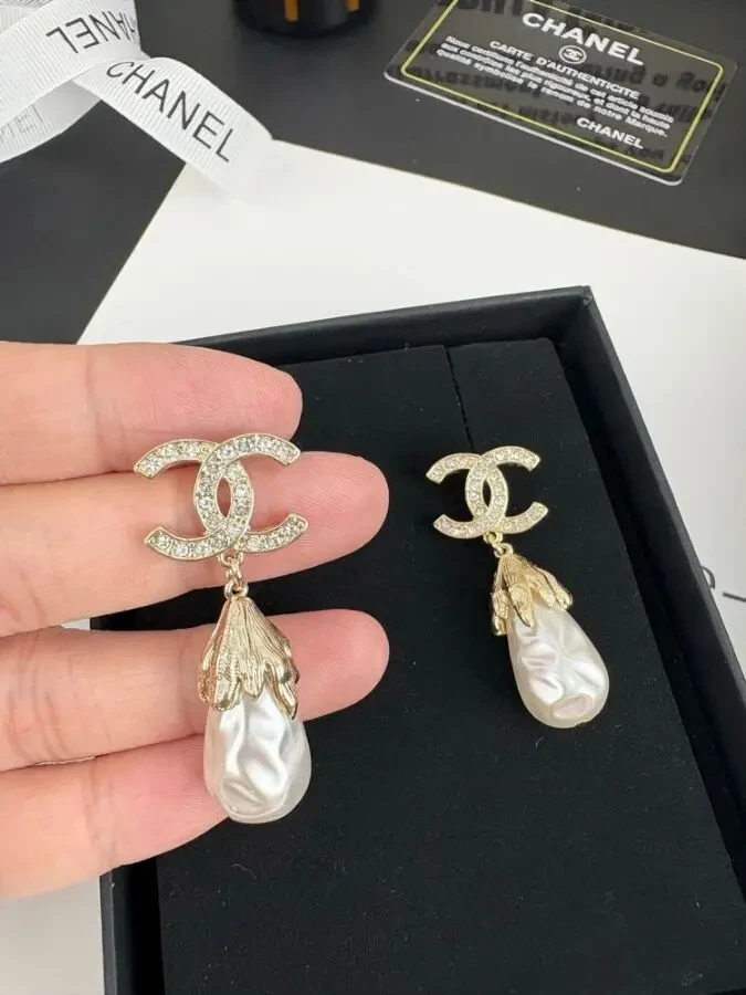 Сережки Chanell 8