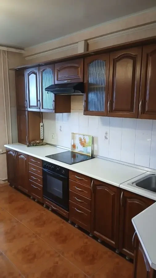 Здам 2-кімнатну біля метро Голосіївська 4