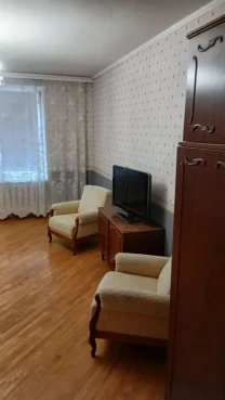 Здам 2-кімнатну біля метро Голосіївська