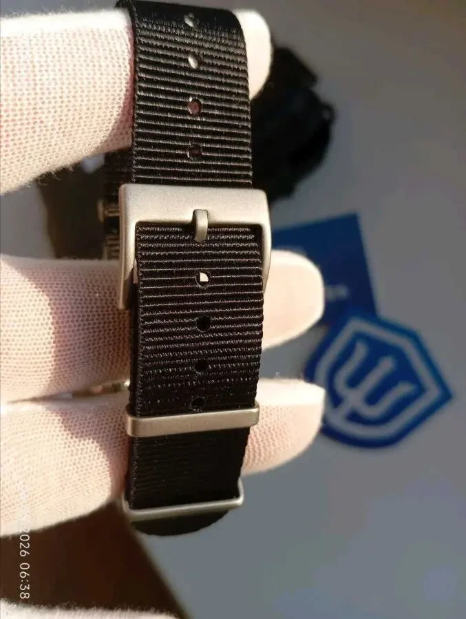 Часы мужские кварцевые Watchdives VH31 7