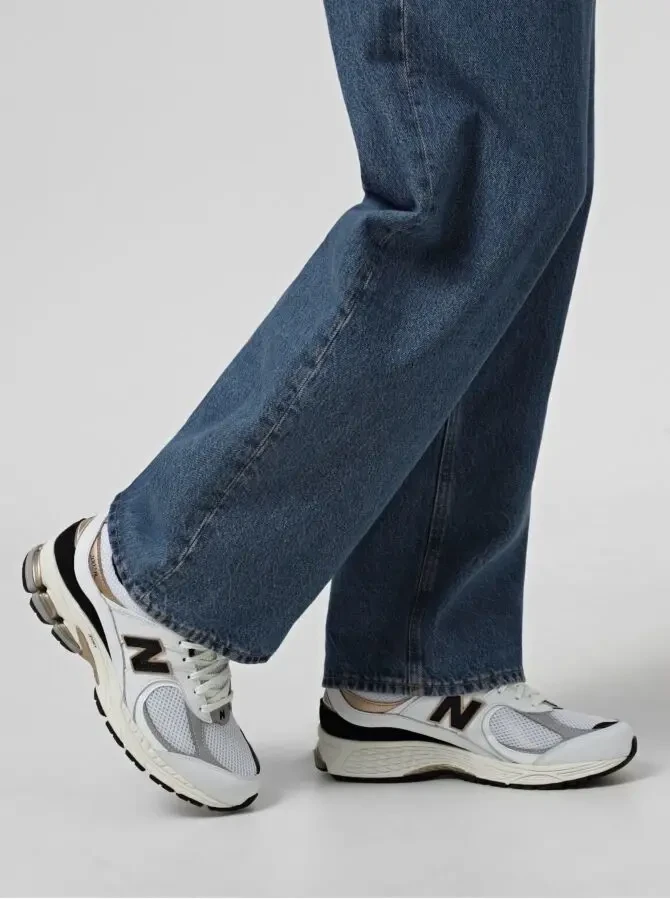 кросівки чоловічі New Balance 2002R 6