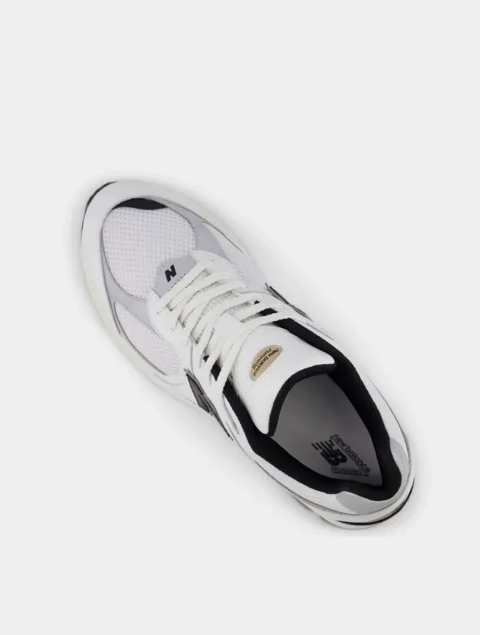 кросівки чоловічі New Balance 2002R 4