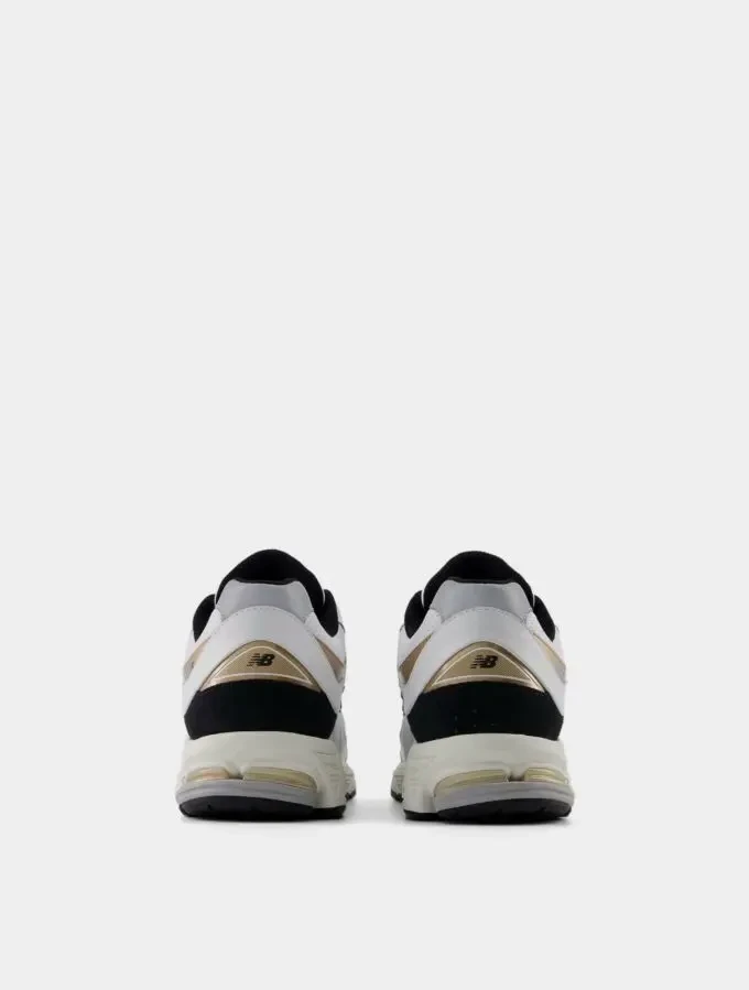 кросівки чоловічі New Balance 2002R 3