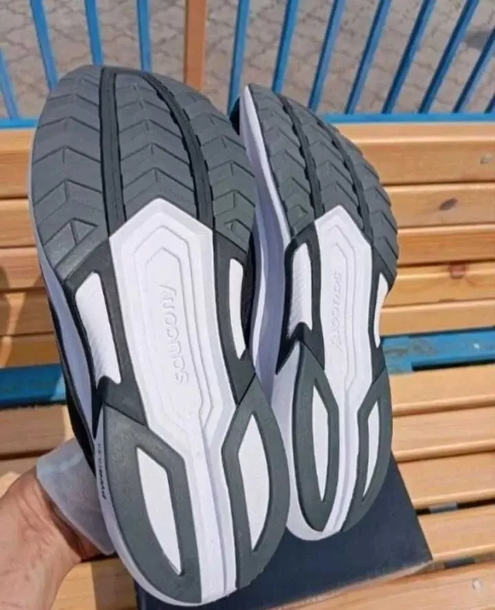 Мужские кроссовки saucony axon 2 стелька 28.5 см 6