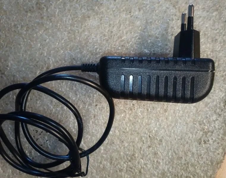 Блок питания 5V 2A elite lux 3