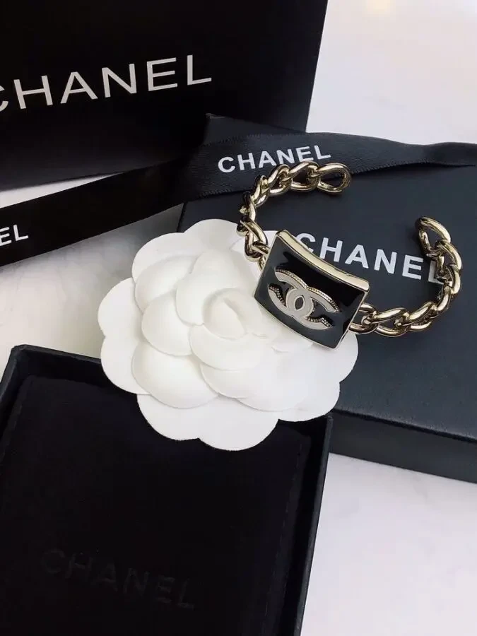 Браслет-каф Chanell 7