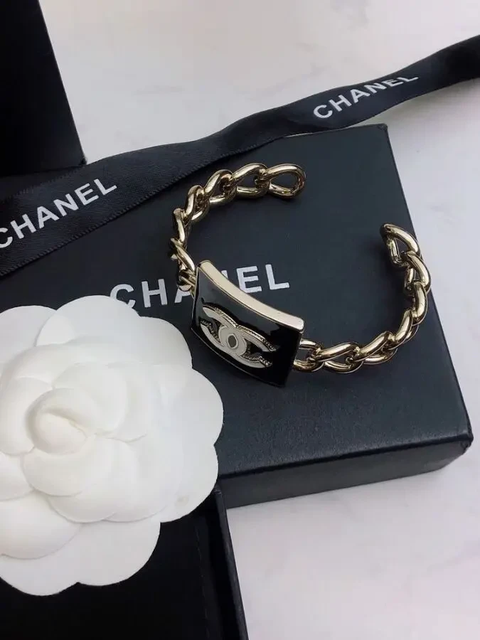 Браслет-каф Chanell 5