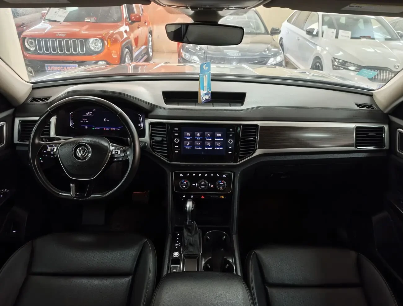 Volkswagen Atlas 3.6і V6 24V 8АКПП 2019 р.в. (276 к.с.), 7 місць 10