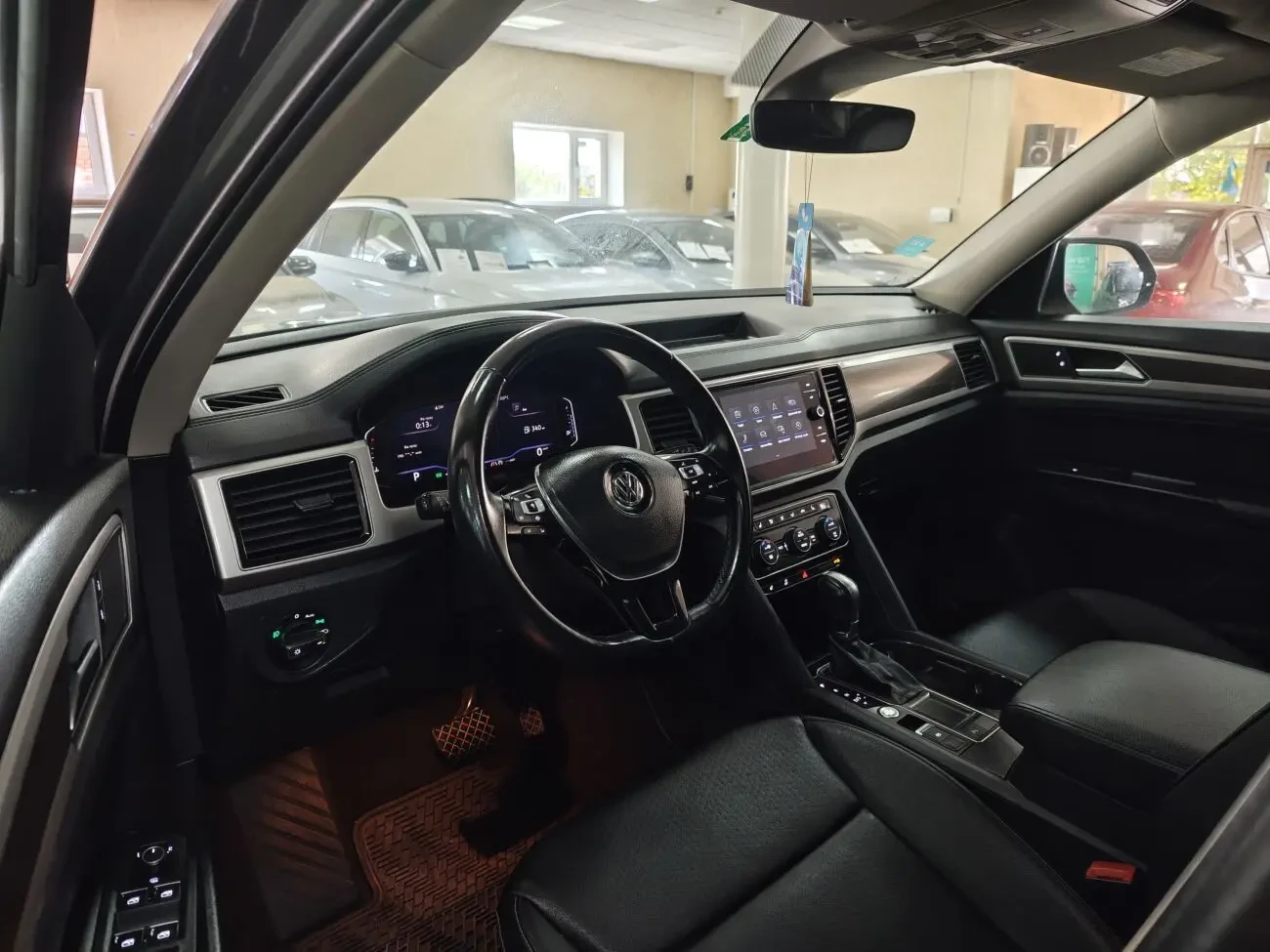 Volkswagen Atlas 3.6і V6 24V 8АКПП 2019 р.в. (276 к.с.), 7 місць 8