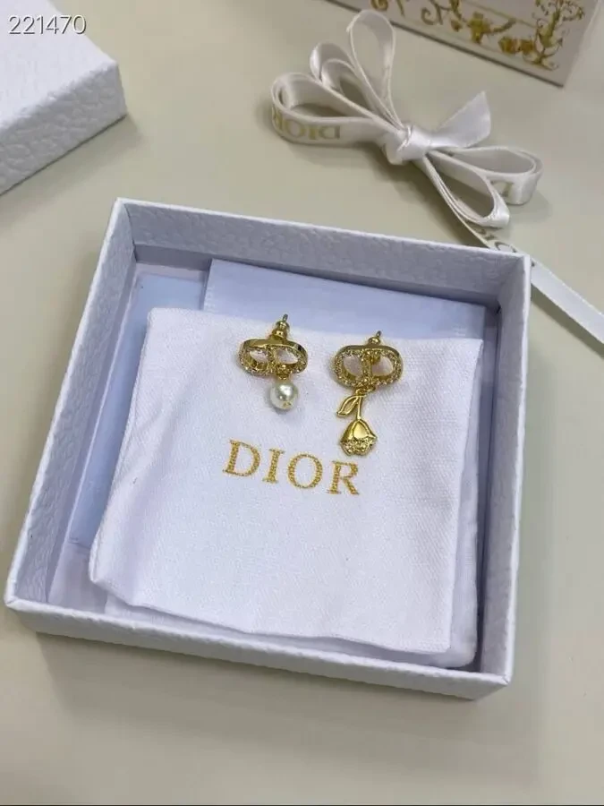 Сережки Dior 5
