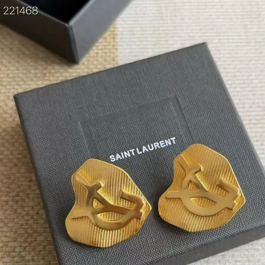 Кліпси Yves Saint Laurent Ysl 8