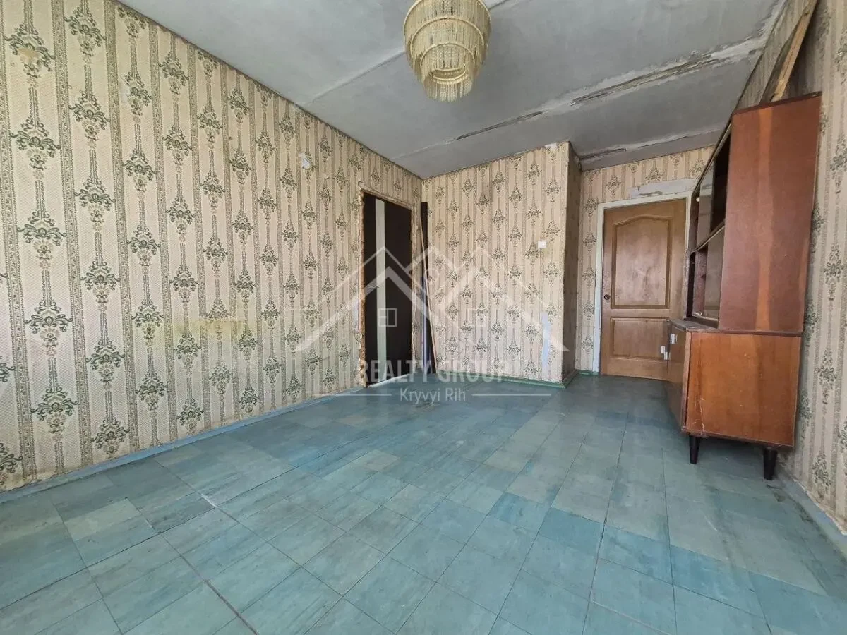 Продаж 3к квартири по вул. Українська 7