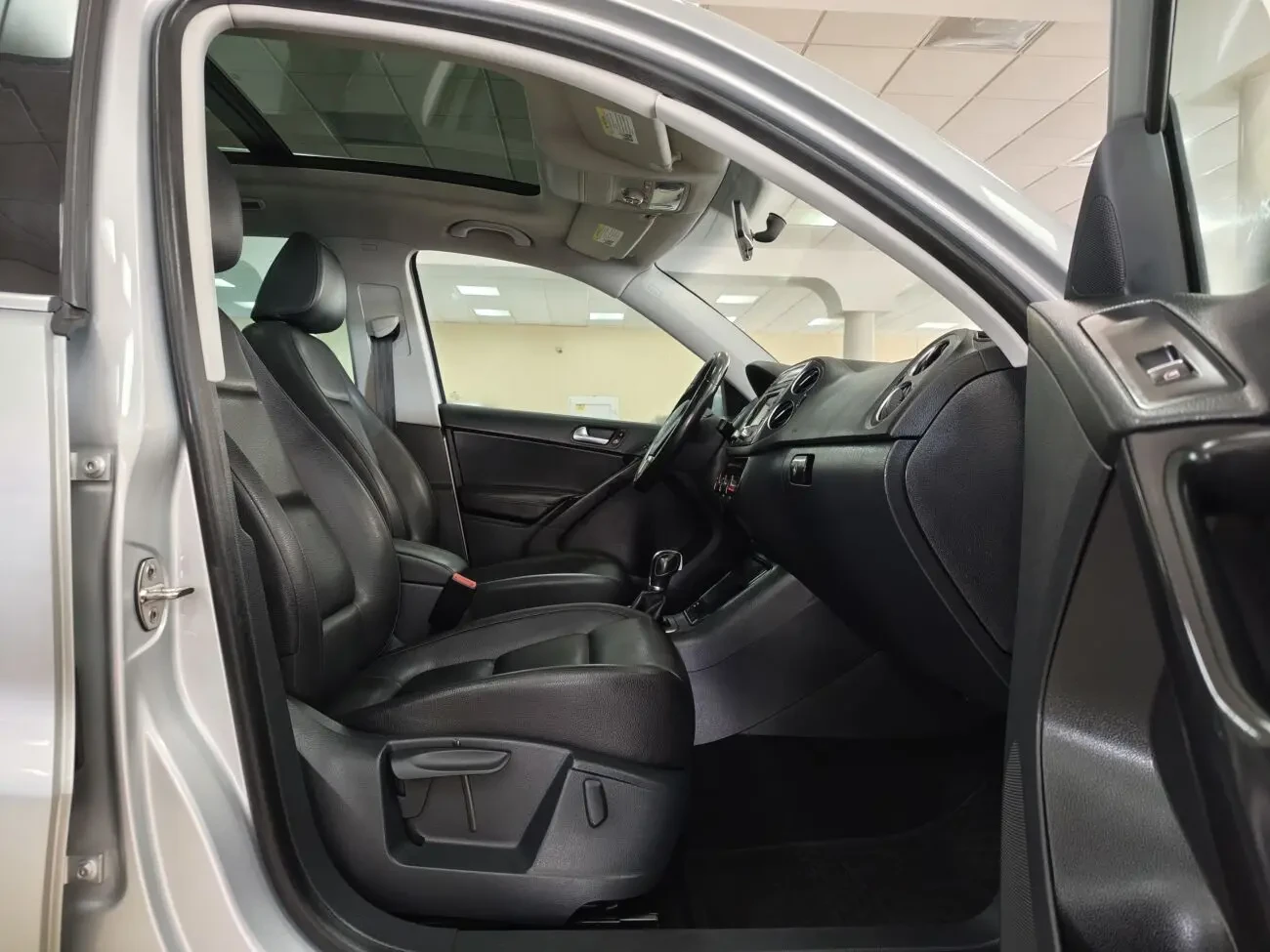 Volkswagen Tiguan 4MOTION 2.0TSI 16V 6АКПП 2013 р.в. (200 к.с.) 6