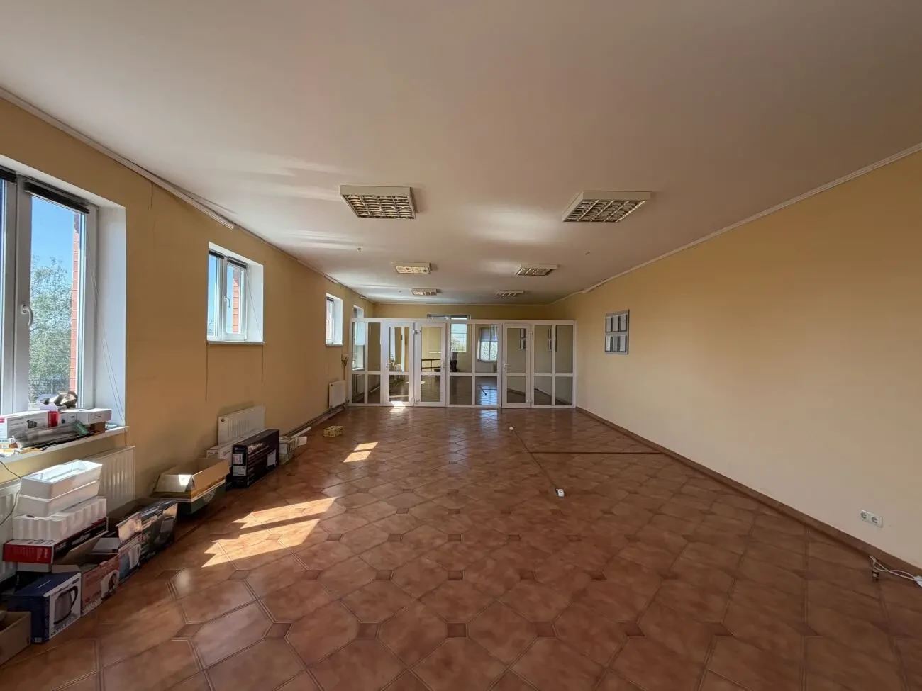 Продаж капітального магазину в місті Яготин 8