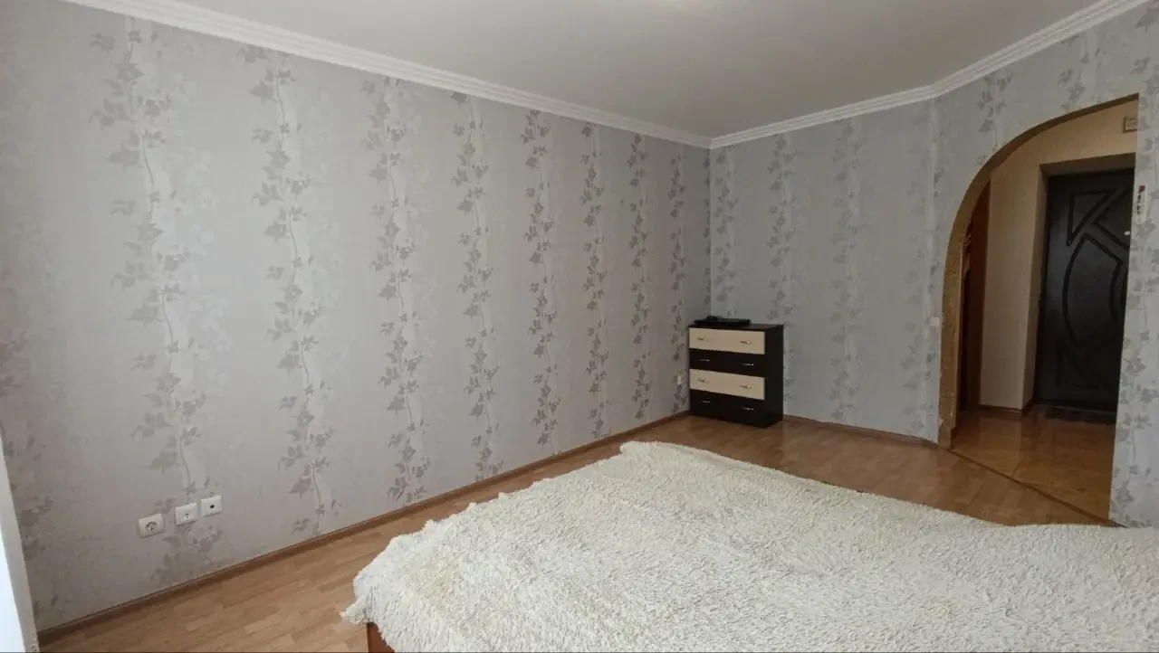 1к квартира з індивідуальним опаленням, ремонт, меблі, техніка, Хмель 7