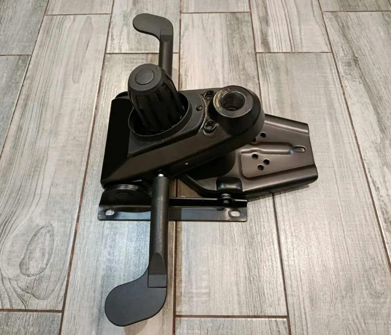 Механизм Мультиблок 195-195мм с синхро-платой для кресла. 2