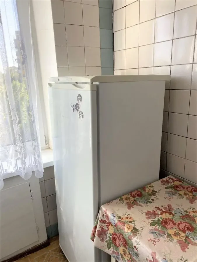 Тополя-2, здам 1к.кв, новий диван, будинок газифікований 5