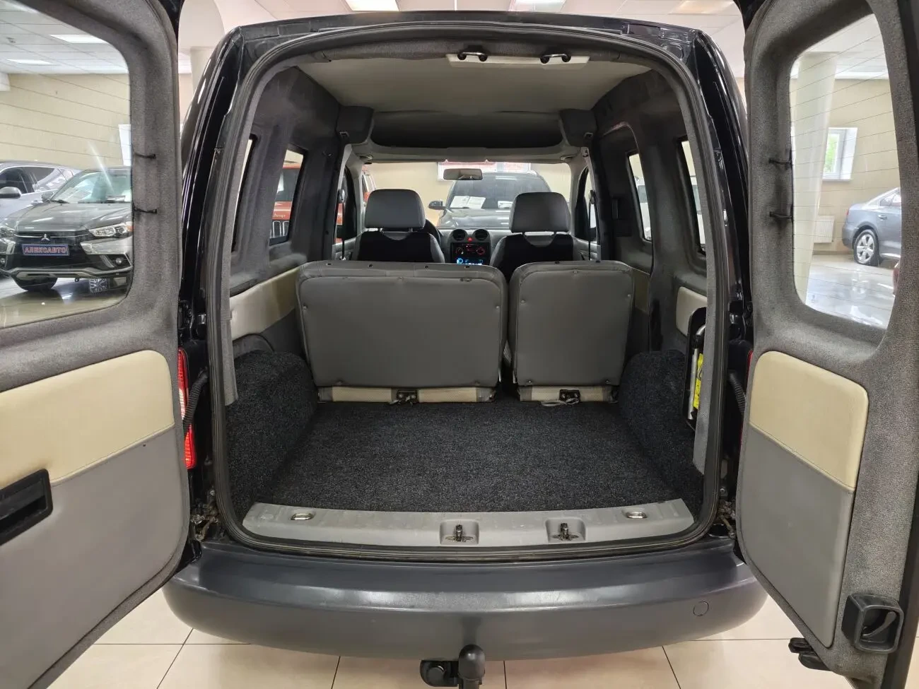 Volkswagen Caddy Kombi 2.0SDI 16V 5МКПП 2005 р.в. (70 к.с.) 3