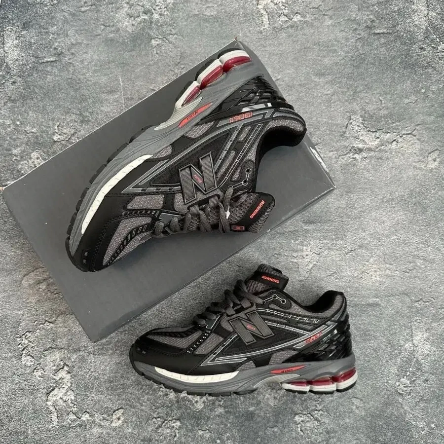 New Balance 1906U black/flame 2