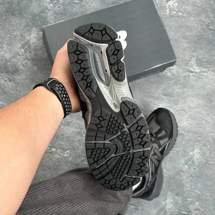 New Balance 1906U black/flame 6