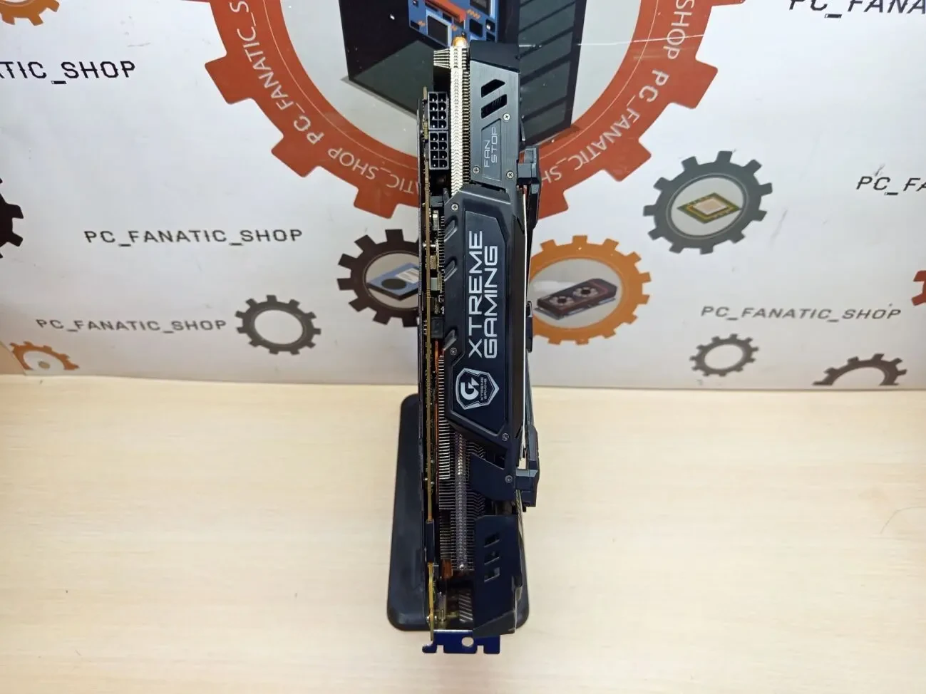 Відеокарта GIGABYTE GeForce GTX 1080 Xtreme Gaming Premium Pack 2