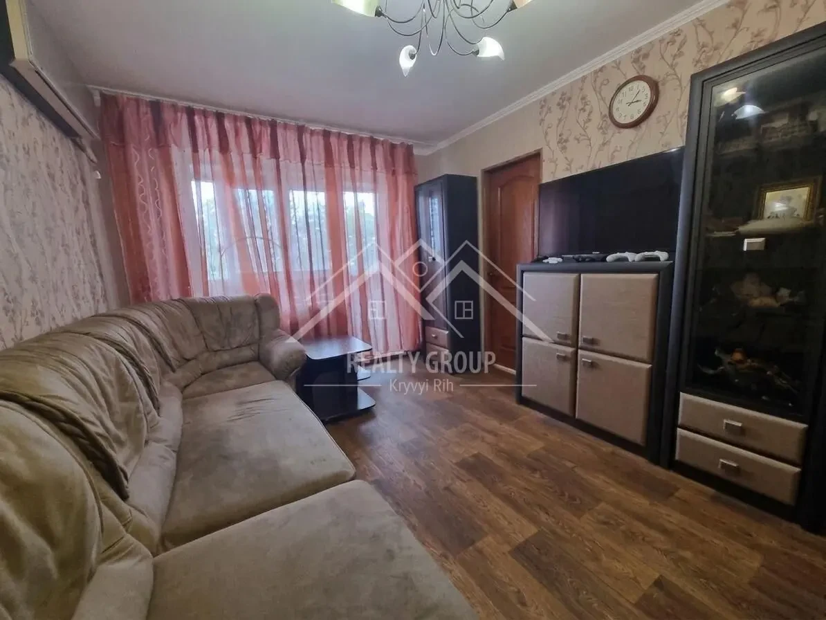 Продаж 3к утепленої квартири на Юності 4