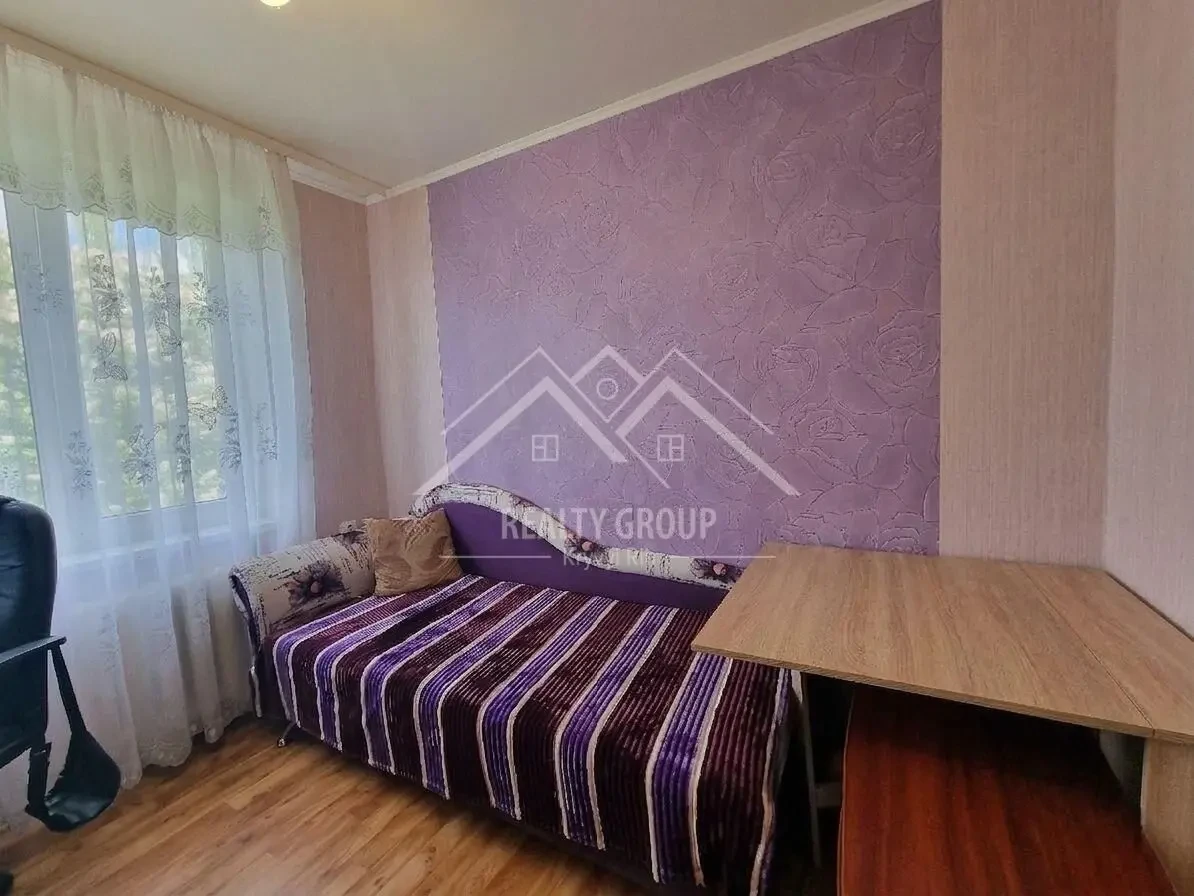 Продаж 3к утепленої квартири на Юності 5
