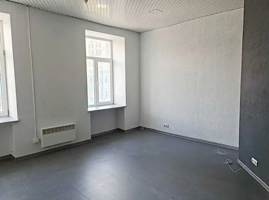 Аренда офиса 140 м2 (5 кабинетов) в центре, метро Олимпийская 2