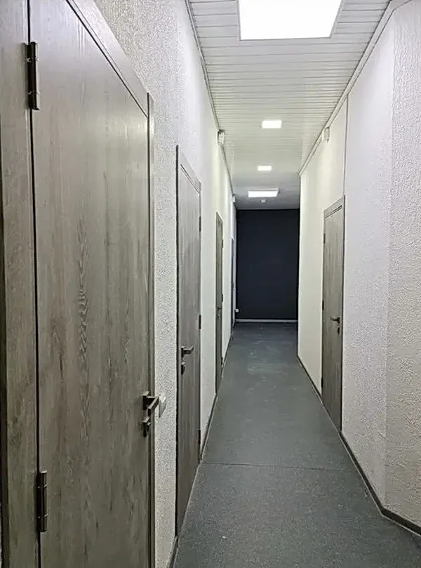 Аренда офиса 140 м2 (5 кабинетов) в центре, метро Олимпийская 5