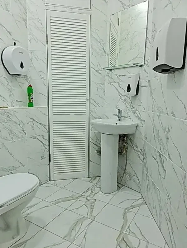 Аренда офиса 140 м2 (5 кабинетов) в центре, метро Олимпийская 7