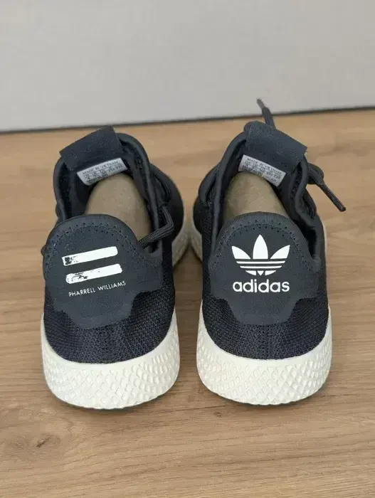 кросівки жіночі Adidas Originals x Pharrell Williams Tennis Hu (Нові) 3