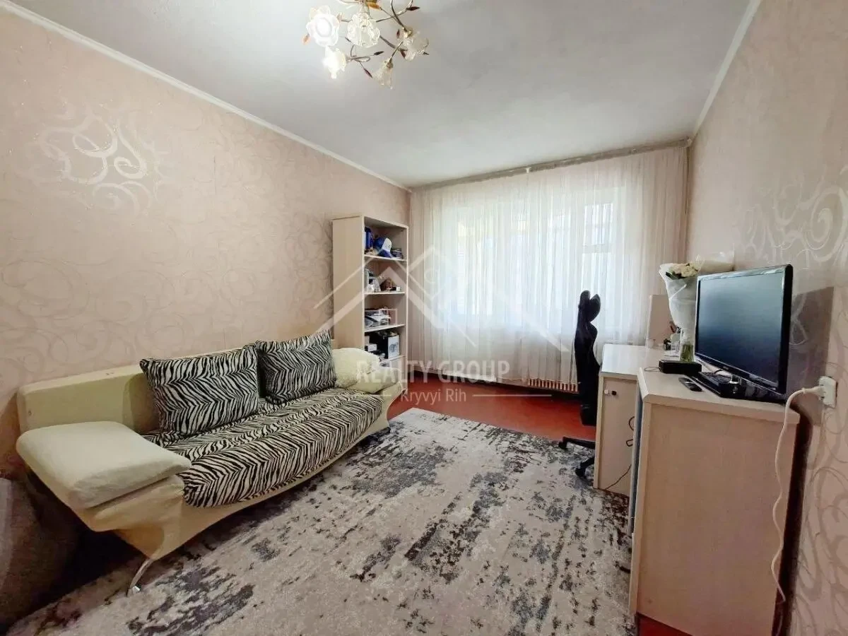 Продаж 1к на Східному-1 2