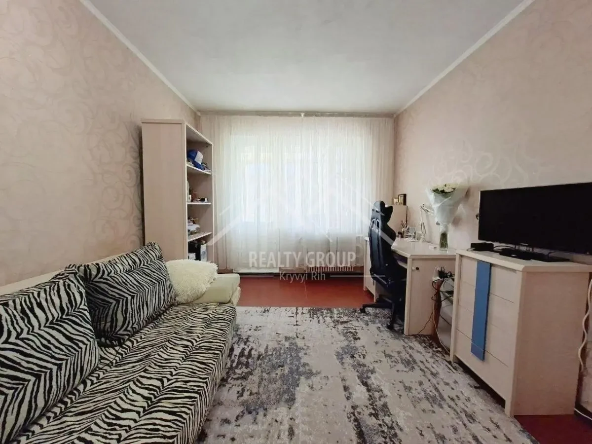 Продаж 1к на Східному-1