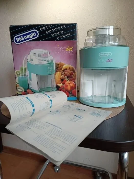 Соковыжималка центробежная компактная De'Longhi. Новая.