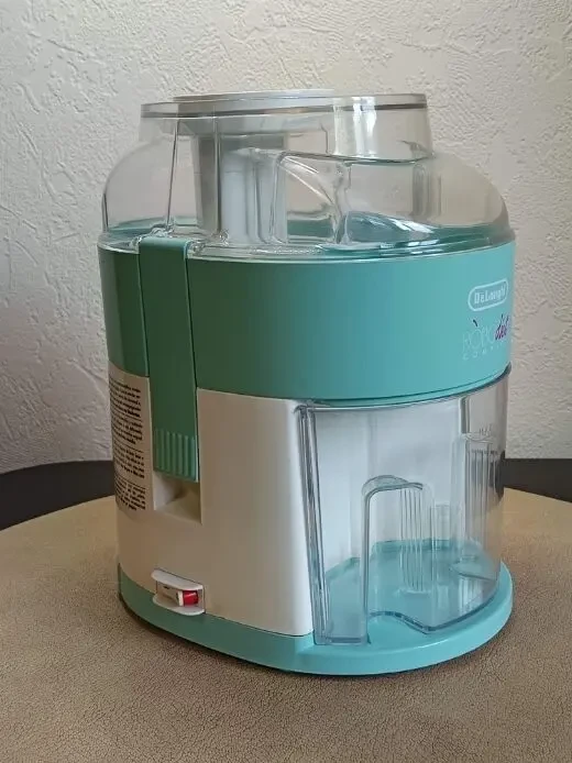 Соковыжималка центробежная компактная De'Longhi. Новая. 2